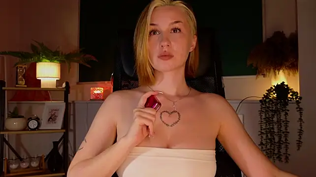 ClaireMathis webcam