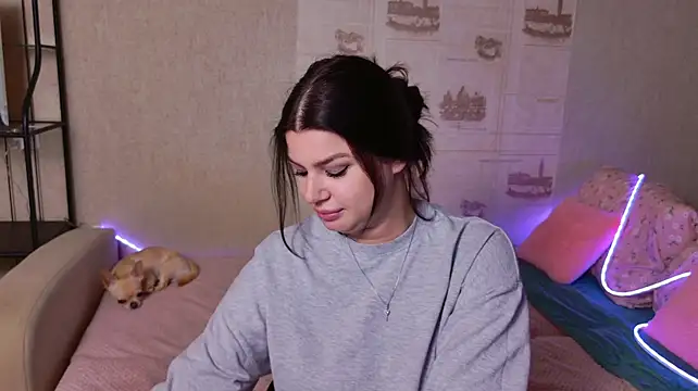 moneyforPeaches webcam