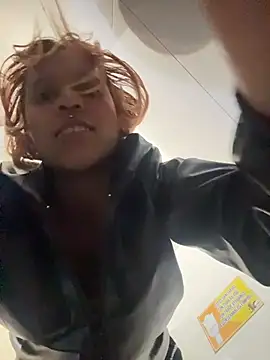 Mia_0-4 webcam