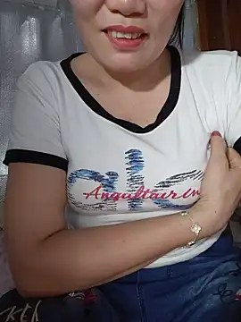 -Titin- live cam on StripChat
