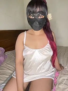 Ariana__Marie live cam on StripChat