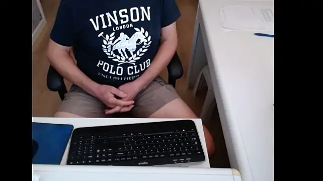 dutchpornking live cam on StripChat