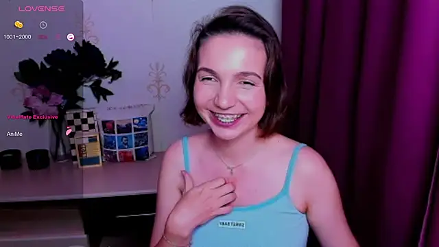 KindHazelHere_ webcam
