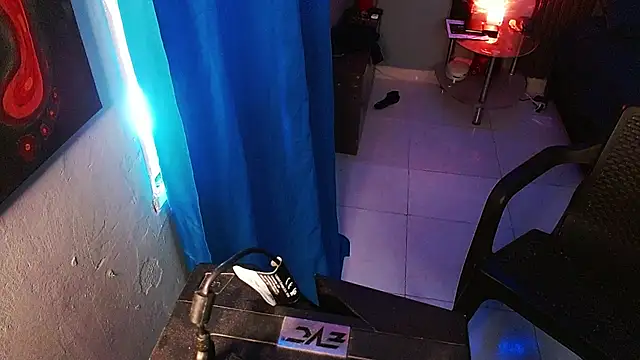 Mr_yisuzz webcam