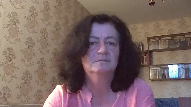 GypsiQueen2 live cam