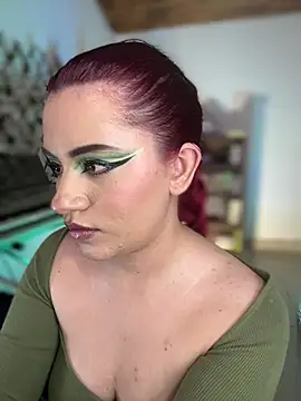 NikkiNix