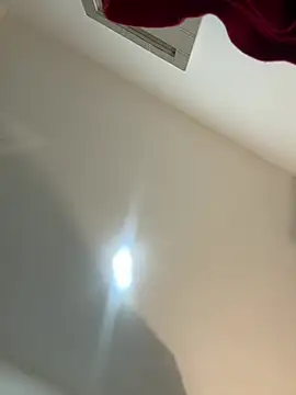 bigdick211292 live cam on StripChat