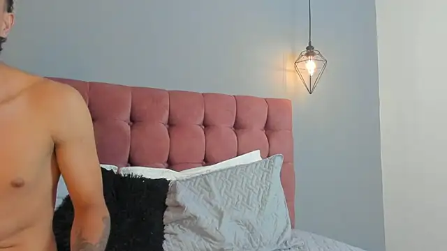 Lois_stone webcam