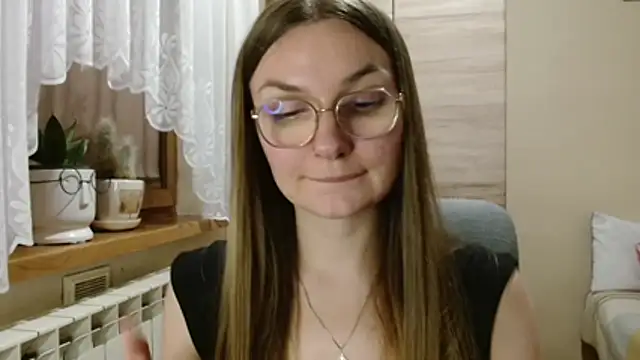 LooveELLYx webcam