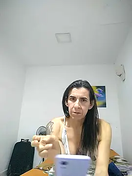 Cameron_puppy webcam