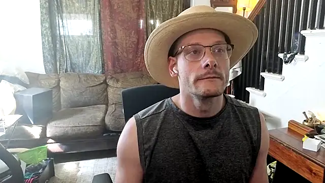 MasterDaddyCool webcam