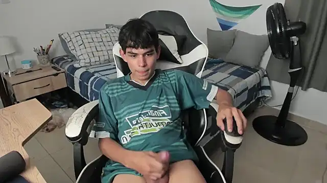 ronaldmq20 (M twink) - cum show