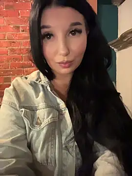 tisha_busty (F milf) - touch pussy & MOAN next shop WORKER