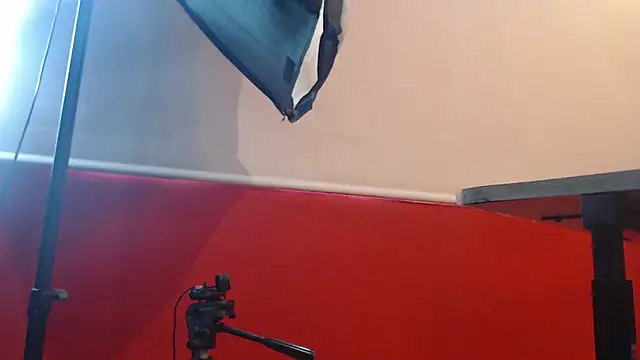 maria_paula___ webcam