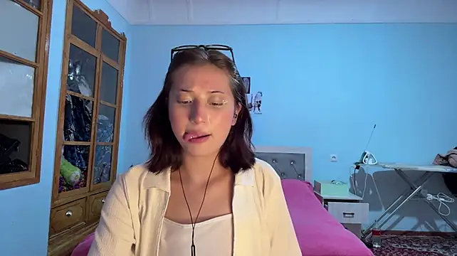 TeresitaCocanougher webcam