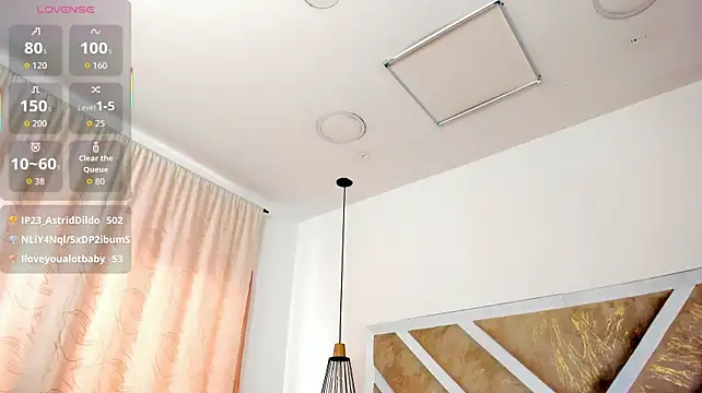 ZiaCalifa webcam