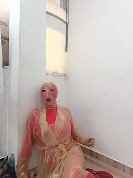 LatexDevil_Blondie webcam