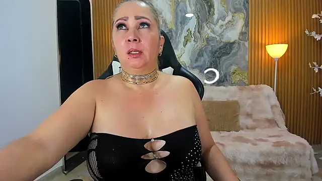 Danna_topless webcam
