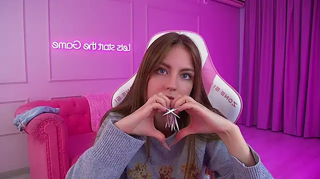 SofiaSarvains webcam