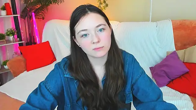 AlluringLookk webcam