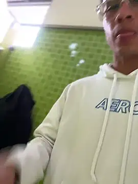 TavoHot_'s Colombian male cam and chat room