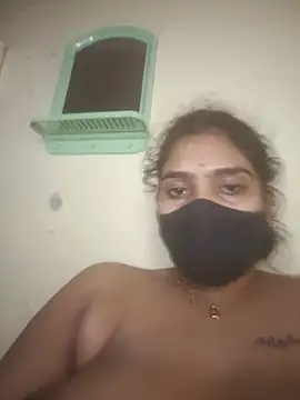 Cute-girlyy webcam