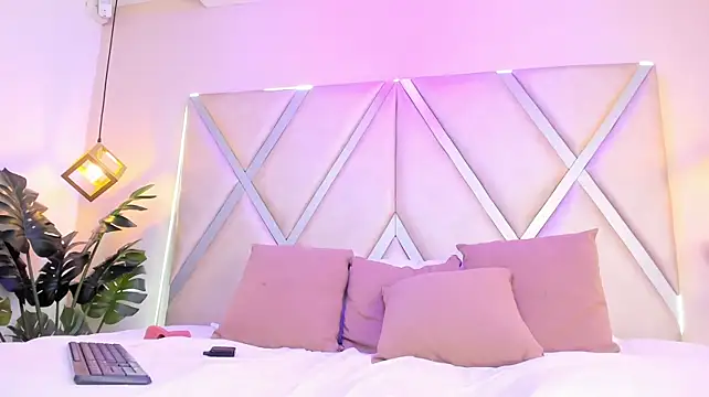 Seraphine_2 webcam