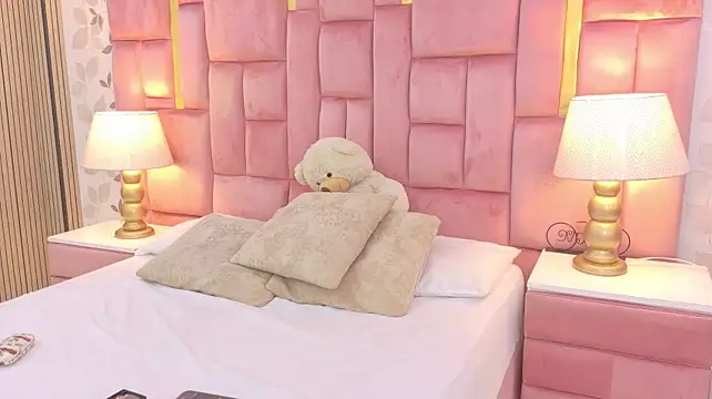 ArianaFranco webcam