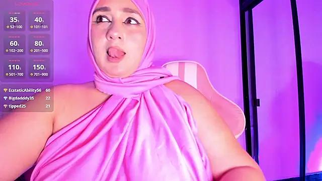 HijabiMilff webcam
