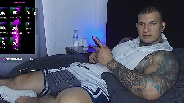 Shane_Clay webcam