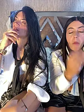 PamelaJonsom_ webcam