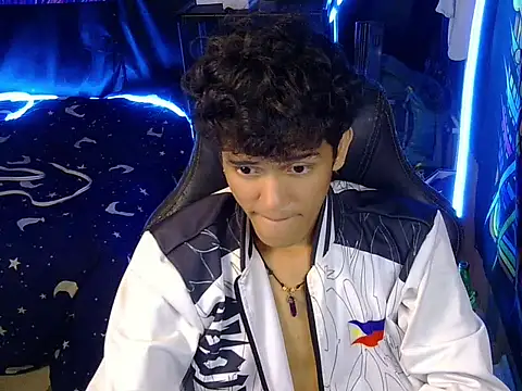 hugekenbigcock webcam