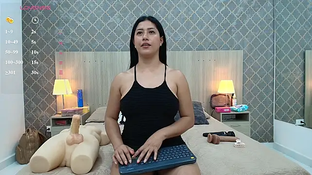 martina_ayala webcam