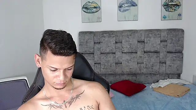 axcel_boy_ live cam on StripChat