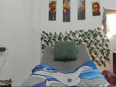 Latins_Boss webcam