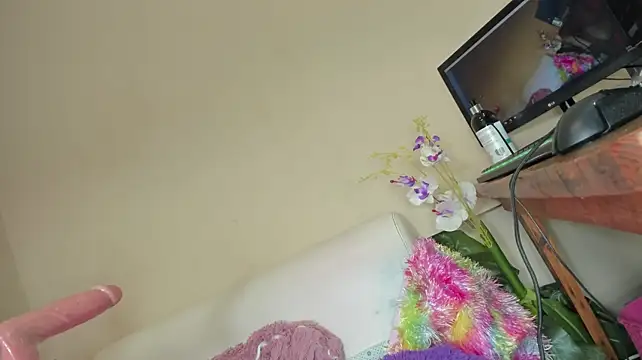 Jasmine_Starr fist play webcam