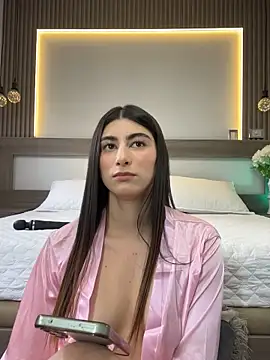 evelyn_hills live cam