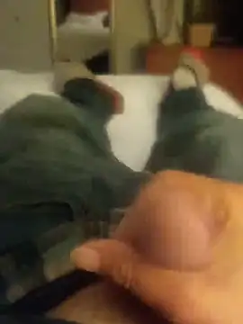 Travis212121 webcam