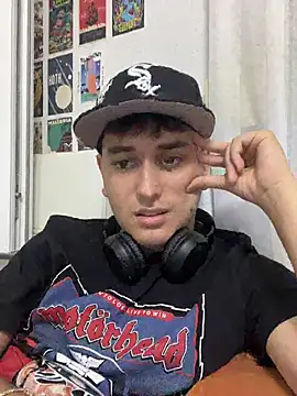 imjustaboyy1 webcam