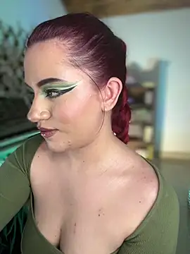 NikkiNix