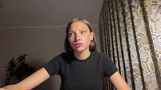 CaraMalpica live cam on StripChat