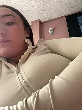 Valery_Salmons webcam