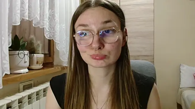 LooveELLYx webcam