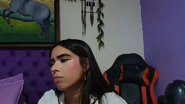 Cloeandtyfanny webcam
