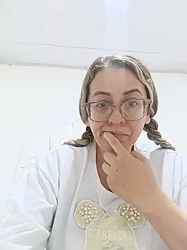 miss_hanna07 📬 online naked stream