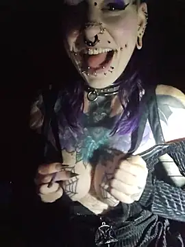 Purple_Coffin666 webcam