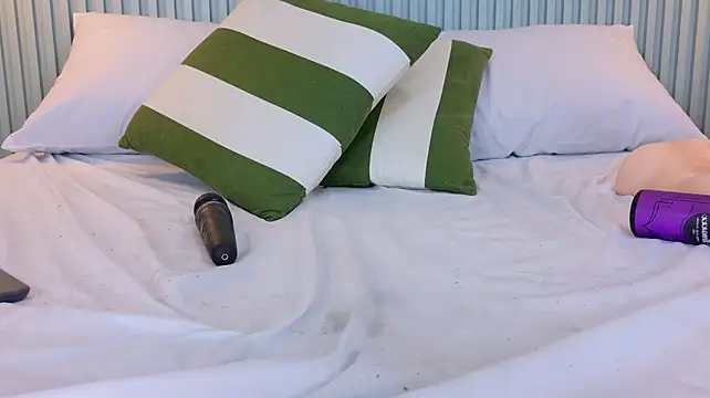 GabyJones_ webcam