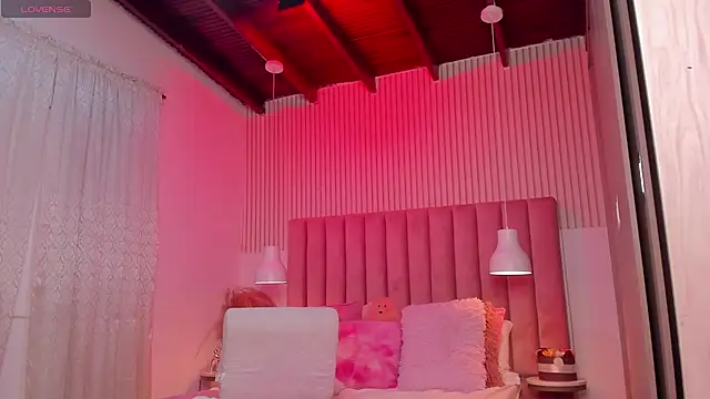 ScarlettDreamss7 webcam