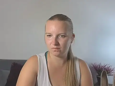 RoseTeacherX live cam on StripChat