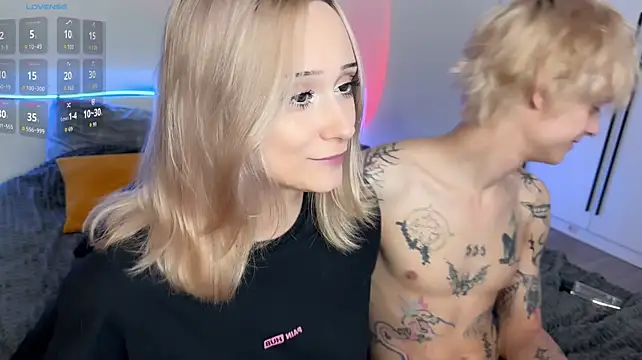 mia_side live cam on StripChat
